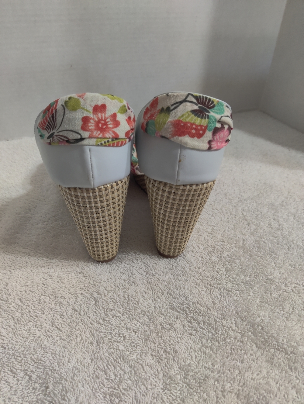 Floral Bow Ankle-Strap Wedge Sandals White Multicolor - Picture 4 of 11